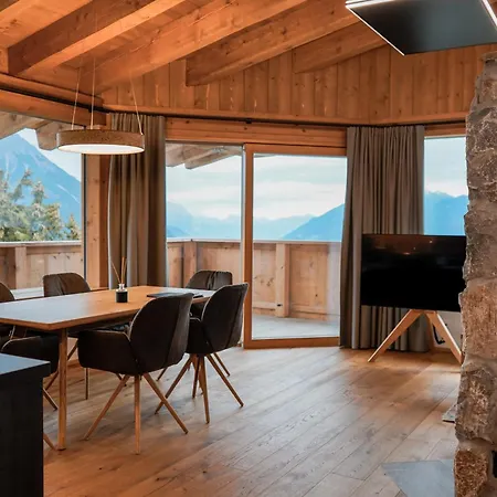Puitalm & By Peak Apartment