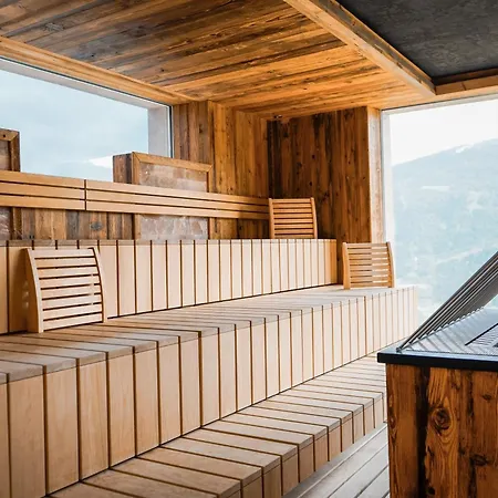 Puitalm & By Peak Arzl im Pitztal